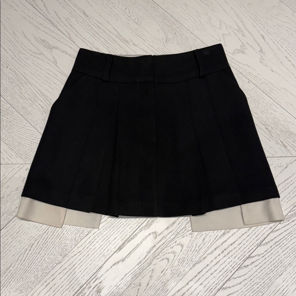 Elegant Pleated black Skirt